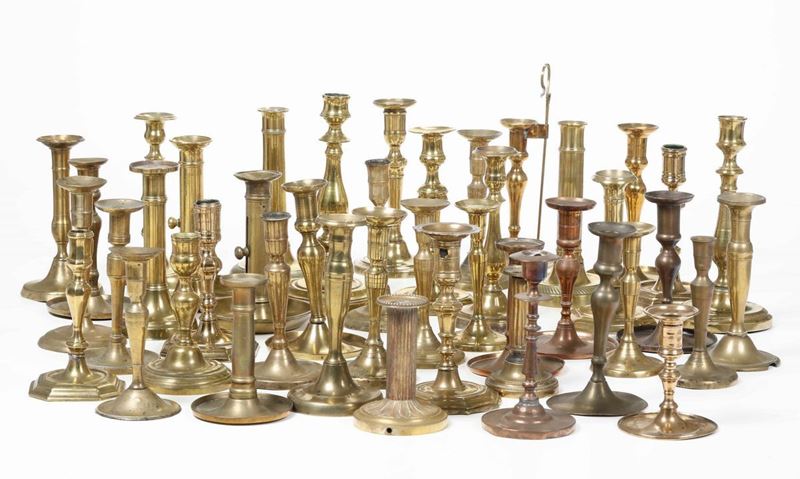 Lotto di 44 candelieri in ottone  - Auction Sculptures | Cambi Time - Cambi Casa d'Aste