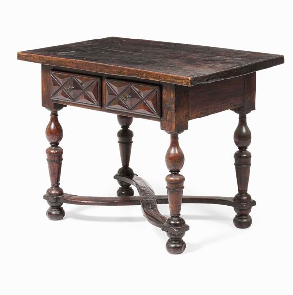Tavolo in legno intagliato. Bologna XVII-XVIII secolo