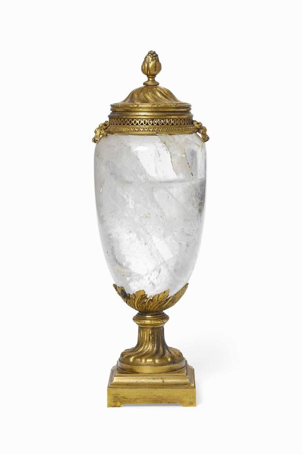 Urna. Cristallo di Rocca, bronzo dorato e cesellato. XIX secolo
