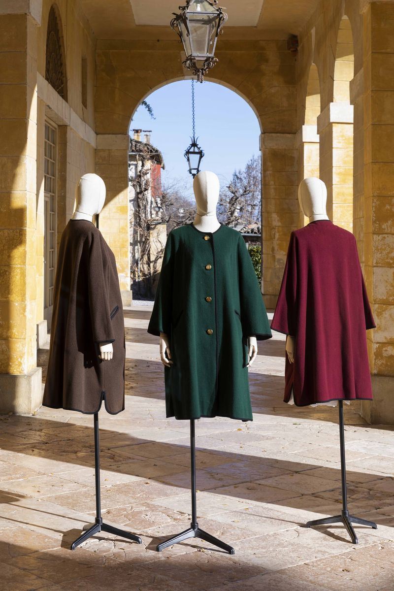 Three wool broadcloth coats, Roberta di Camerino, 1970s  - Auction Villa di Maser  [..]