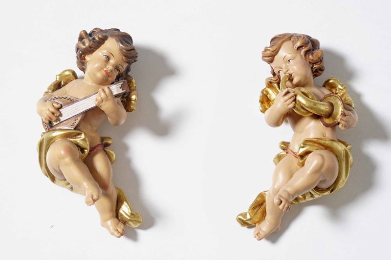 Coppia putti in legno dipinto. XX secolo  - Auction Sculptures | Cambi Time - Cambi Casa d'Aste