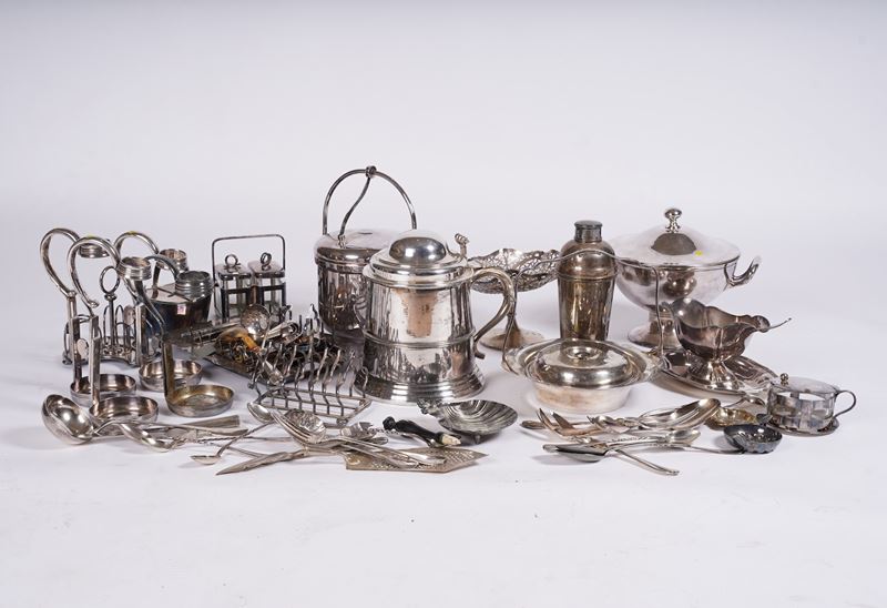 Lotto di oggetti in metallo e altri materiali  - Auction Dimore italiane | Cambi Time - Cambi Casa d'Aste