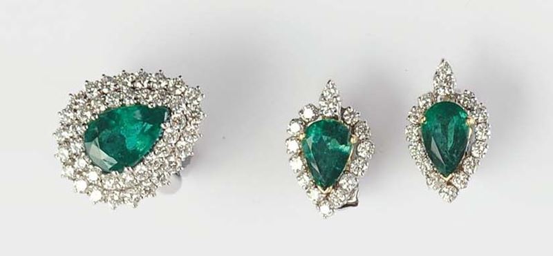 Parure orecchini pi anello oro bianco e smeraldi  - Auction Gioielli antichi e contemporanei ENG - Cambi Casa d'Aste