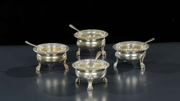 Quattro salierine in argento con cucchiaini, XIX secolo